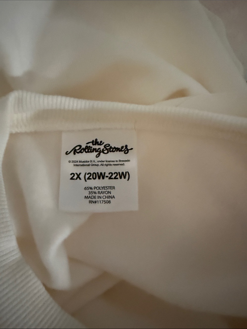 The Rolling Stones Women’s 2X White Sweatshirt with Red Tongue Graphic- Official - Picture 7 of 7